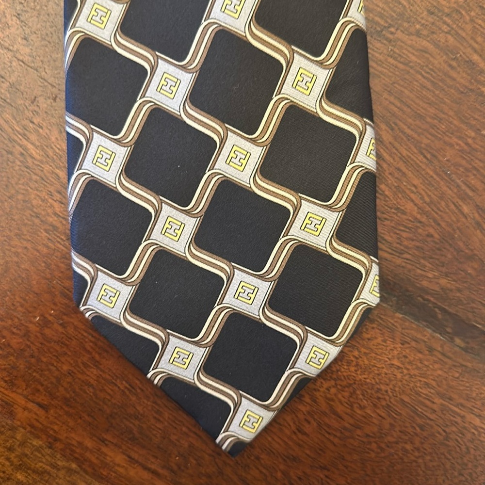 Fendi tie